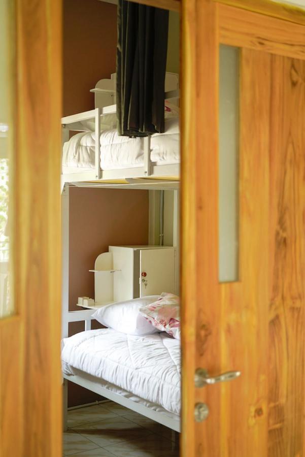 Bajo Bunkhouse Hostel Labuan Bajo Kültér fotó