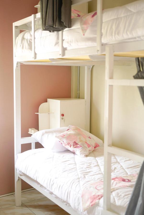 Bajo Bunkhouse Hostel Labuan Bajo Kültér fotó