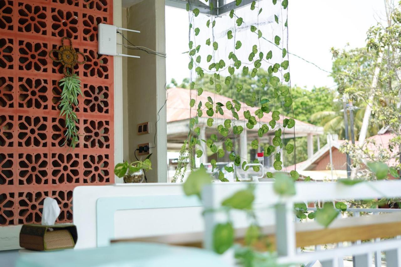 Bajo Bunkhouse Hostel Labuan Bajo Kültér fotó